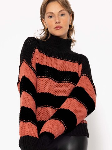 SASSYCLASSY Sweater in Red