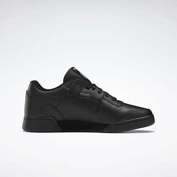 Baskets basses 'Workout Plus' Reebok en noir