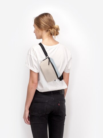 Ucon Acrobatics Fanny Pack 'Jona Medium Lotus Infinity' in Beige