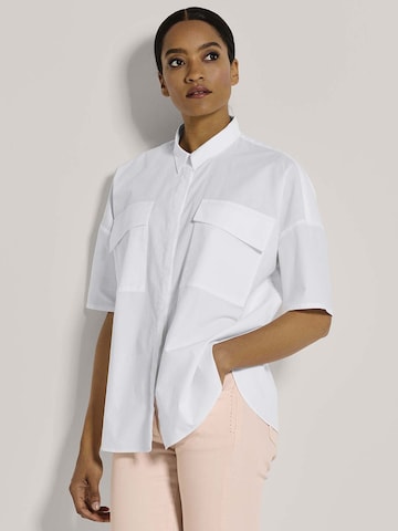 MADELEINE Blouse in Wit: voorkant