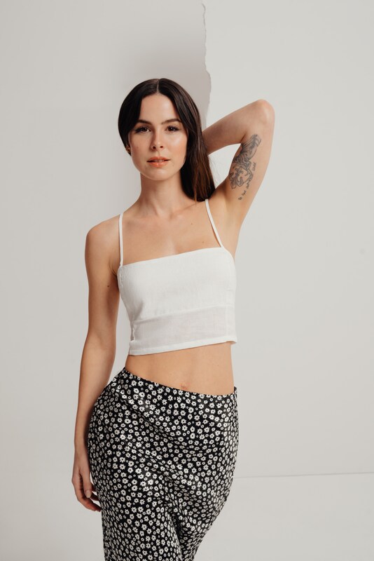 A LOT LESS Top 'Leandra' in Off White