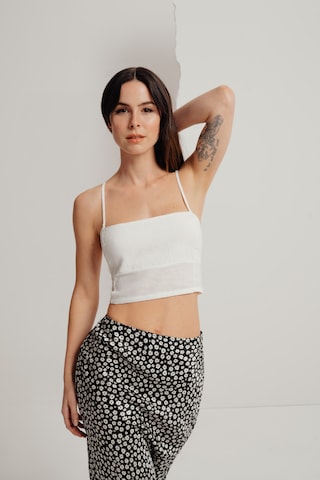 A LOT LESS - Top 'Leandra' en blanco: frente