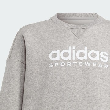 ADIDAS SPORTSWEAR Sportsweatshirt in Grau