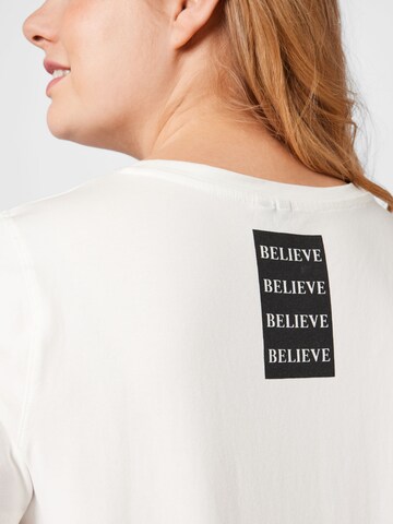 T-shirt 'SALIE' Vero Moda Curve en blanc