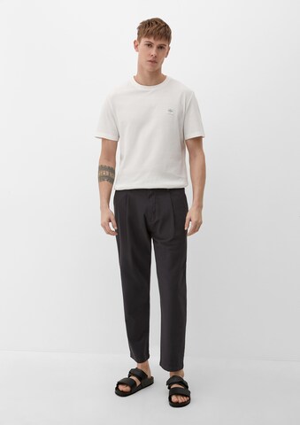 regular Pantaloni con pieghe di s.Oliver in grigio