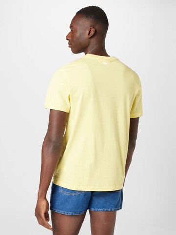 T-Shirt LACOSTE en jaune