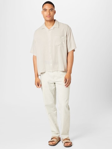 WEEKDAY Comfort fit Button Up Shirt in Beige