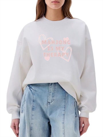 GORHEY Sweatshirt 'Women's Crew Neck Sweatshirt with Sweet Love Print, Loose Long Sleeve Fleece Pullover' in Wit: voorkant