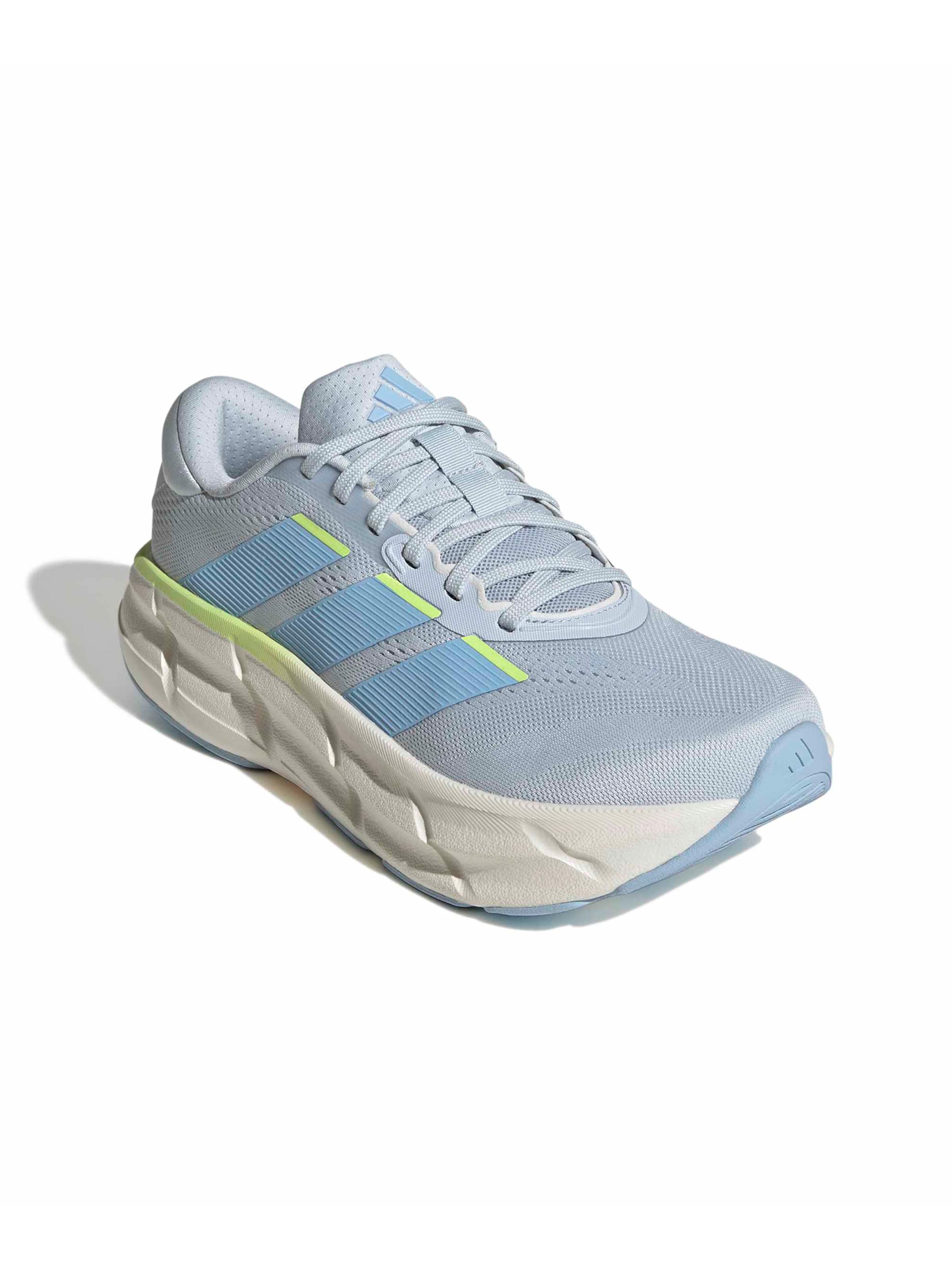 ADIDAS PERFORMANCE Buty sportowe 'QUESTAR 4' w kolorze niebieski