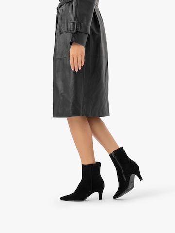 RYŁKO - Botas de tobillo en negro: frente