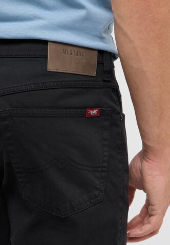 MUSTANG Regular Jeans 'Tramper ' in Schwarz