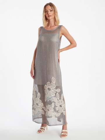 Ana Alcazar Kleid 'Zalmy' in Grau: Vorderseite