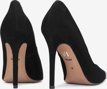 Kazar Pumps in Schwarz