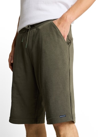 TOM TAILOR - regular Pantalón en verde