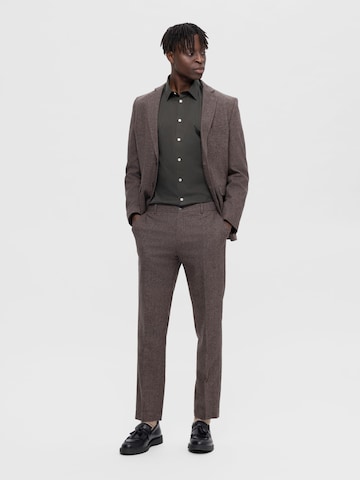 SELECTED HOMME Regular Chino Pants in Brown