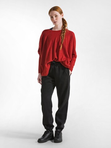 DEHA Slim fit Trousers in Black: front