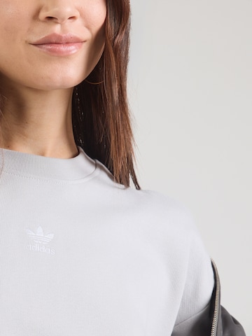 ADIDAS ORIGINALS Majica 'Essentials' | siva barva