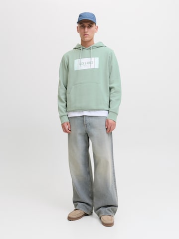 Bluză de molton 'JJHAYATO' de la JACK & JONES pe verde