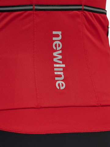 T-shirt fonctionnel Newline en rouge