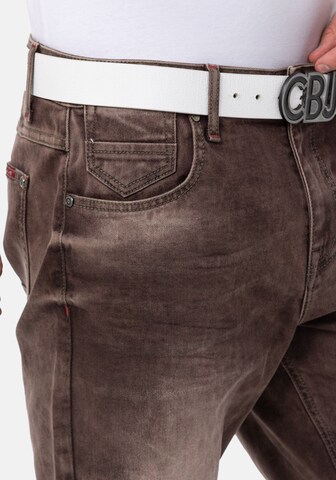 CIPO & BAXX Regular Jeans in Brown