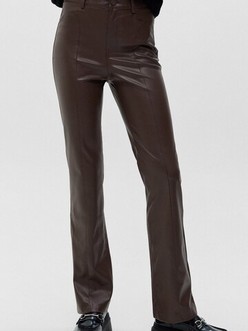 Pull&Bear Regular Trousers in Brown