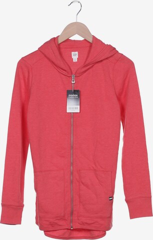 GAP Sweatshirt & Zip-Up Hoodie in XS in Red: front