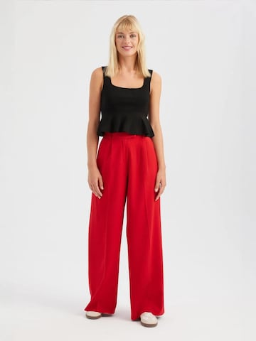 Top 'Tanktops & Camis' di Hiccup in nero: frontale