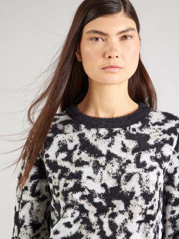 TAIFUN - Jersey en blanco
