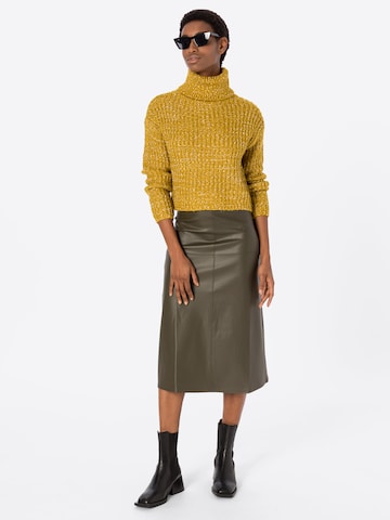 VILA Sweater 'THERESE' in Gold