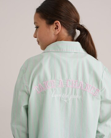 WE Fashion Блузка в Зеленый