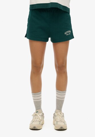 Superdry Regular Broek 'Athletic Essentials' in Groen: voorkant
