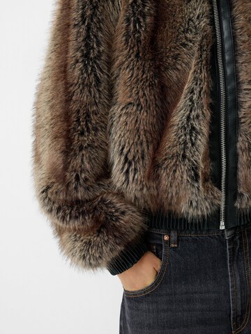 Giacca di mezza stagione di Bershka in marrone