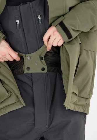 SLOPE Outdoorjacke 'Chescott' in Grün