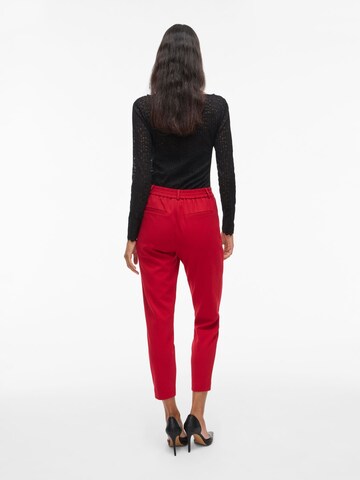 VILA - Tapered Pantalón plisado 'VIVarone' en rojo