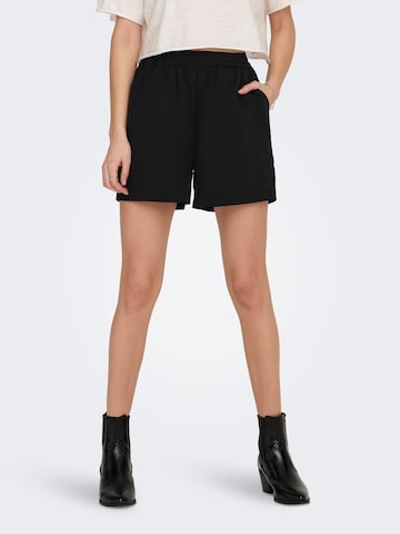 ONLY Regular Shorts 'KARIN' in Schwarz: predná strana