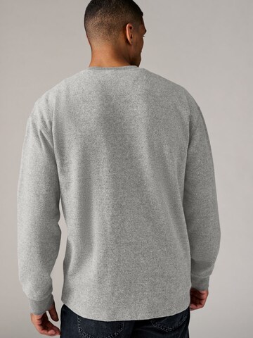 Next - Camisa em cinzento