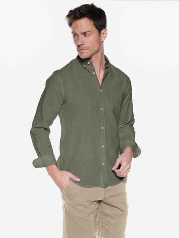 Coupe slim Chemise Steffen Klein en vert : devant