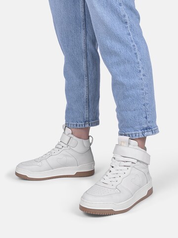 Crickit High-Top Sneakers 'PEARL' in White: front