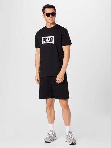 WEEKDAY Regular Shorts in Schwarz