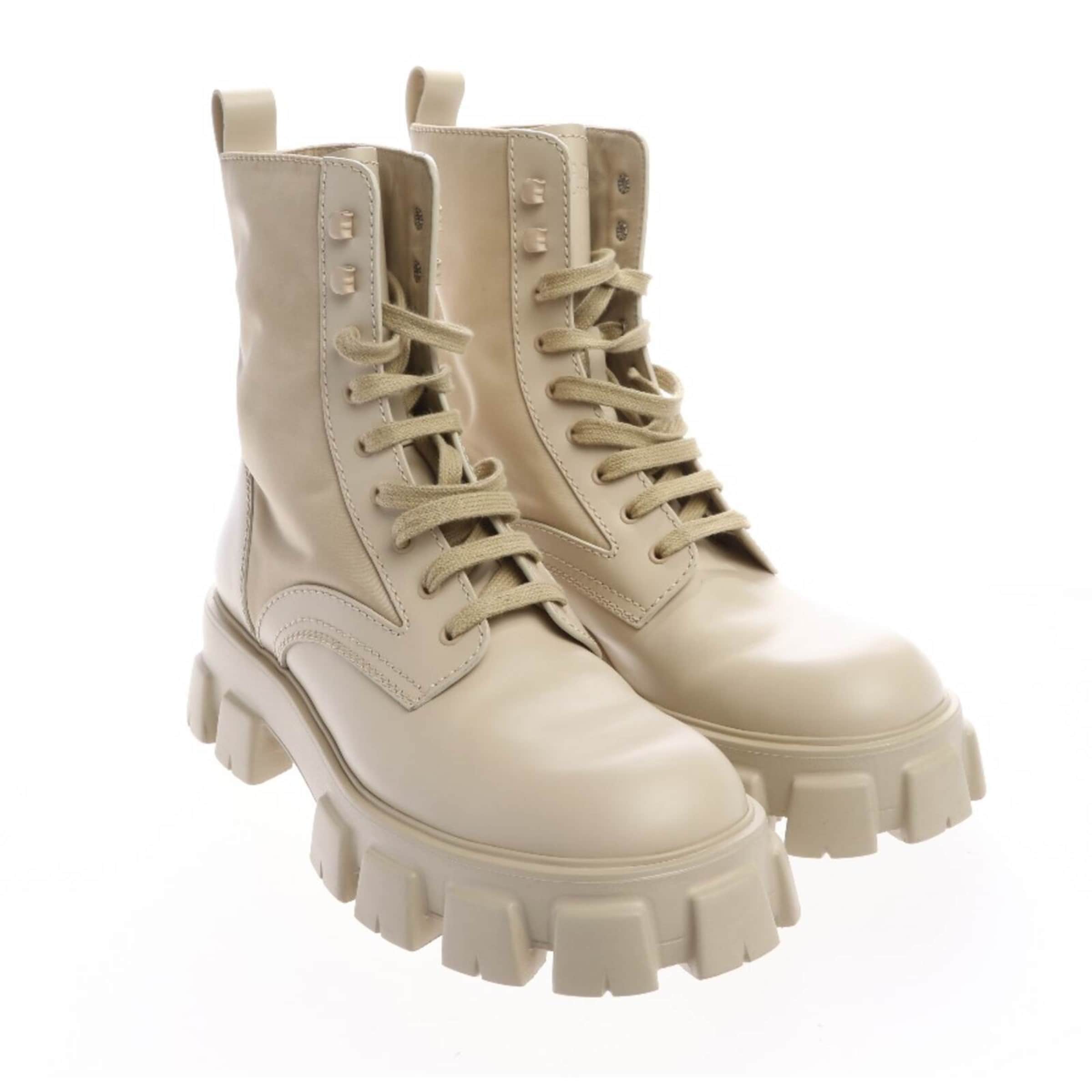 PRADA Stiefeletten 45,5 in Weiß: Vorderseite