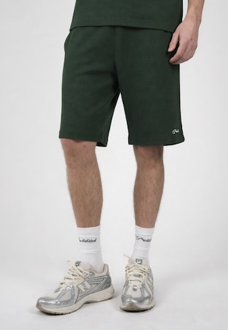 Loosefit Pantalon 'Lazy Riviera' Prohibited en vert : devant