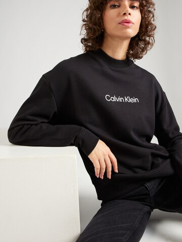 Calvin Klein Sweatshirt 'Hero' in Black