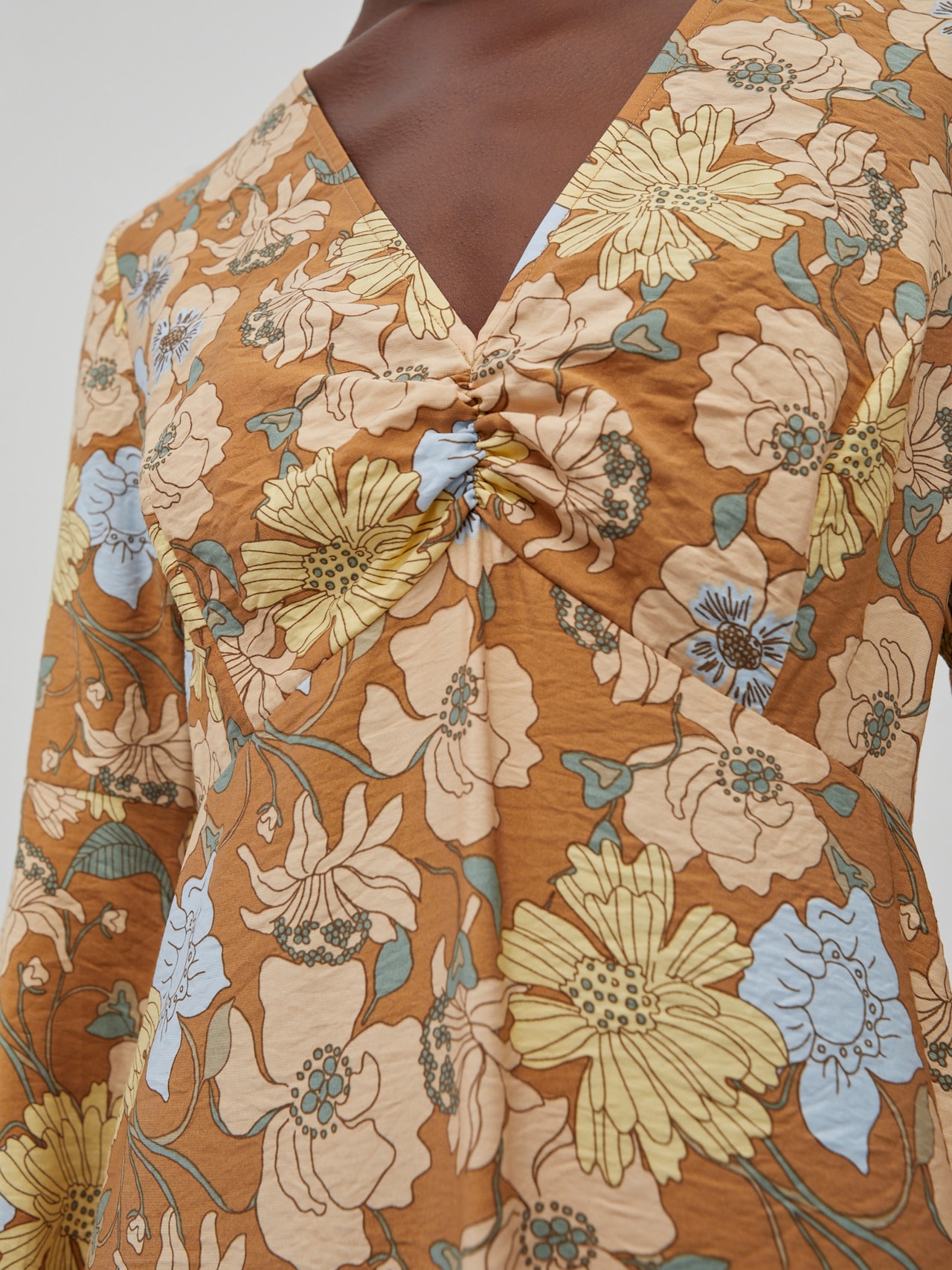 EDITED Produkte Kleid 'Bailee' creme