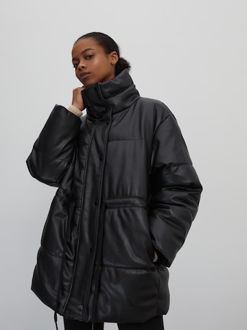 EDITED Zimní bunda 'Kea' – černá