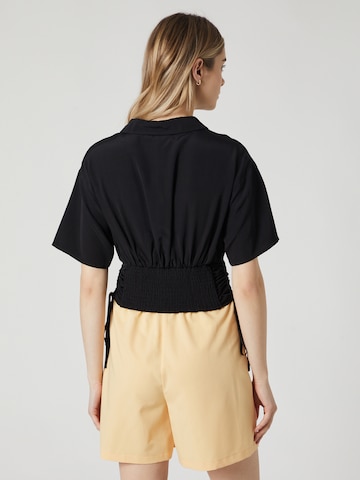 Guido Maria Kretschmer Women Shirt 'Tenea' in Black: back