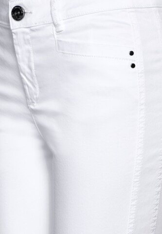 STREET ONE Slim fit Chino Pants in White