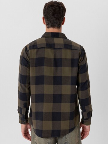 Jacey Quinn Regular fit Button Up Shirt 'Marius' in Green