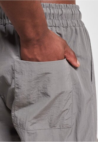 Regular Pantaloni cu buzunare 'Ale' de la DEF pe gri
