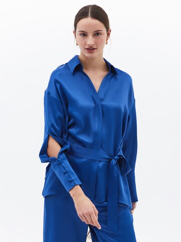 OXXO Blouse in Blauw: voorkant