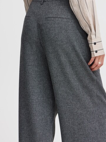 Loosefit Pantalon 'Etona' b.young en gris